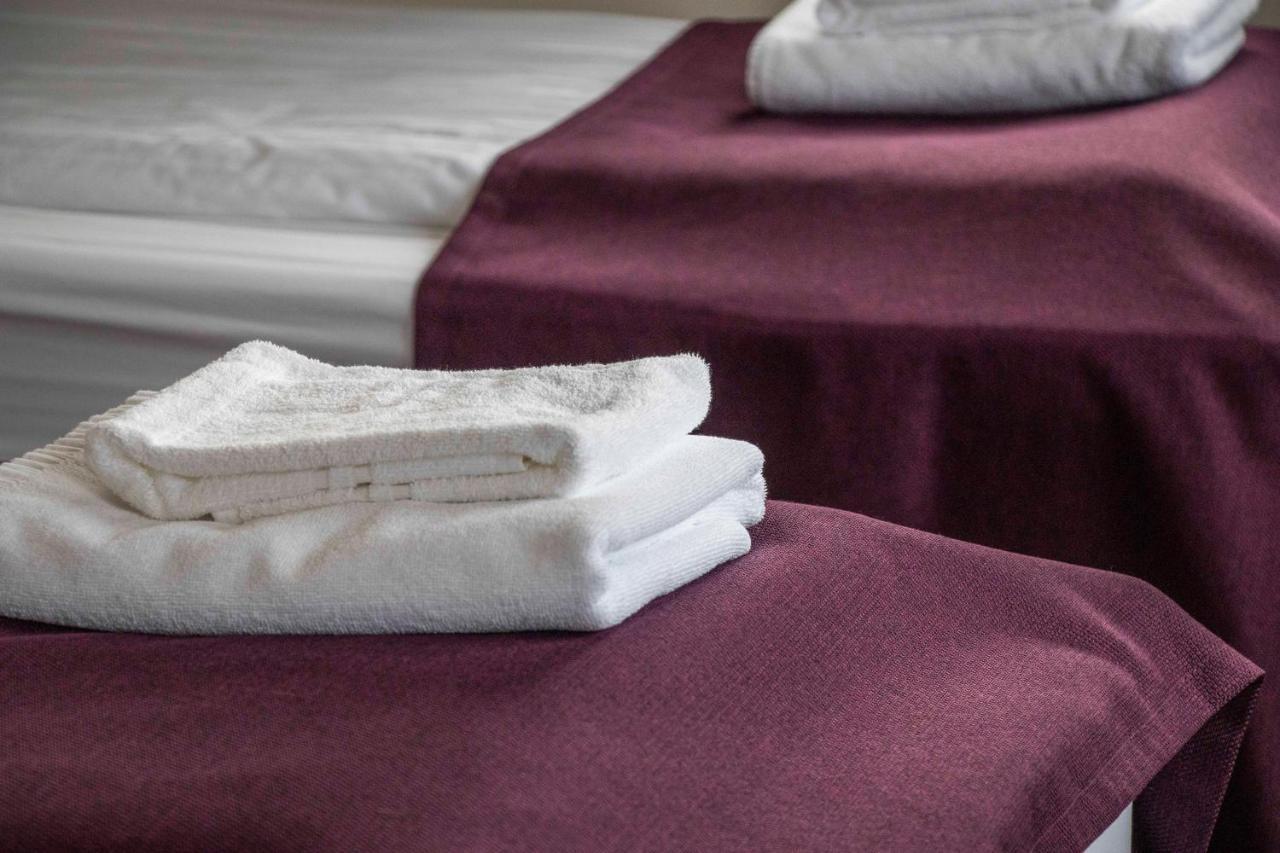 The Vik Inn By Ourhotels Ngoại thất bức ảnh